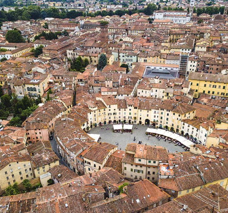 Dimora Leonardo. Centro Storico. Apartment Lucca Ngoại thất bức ảnh