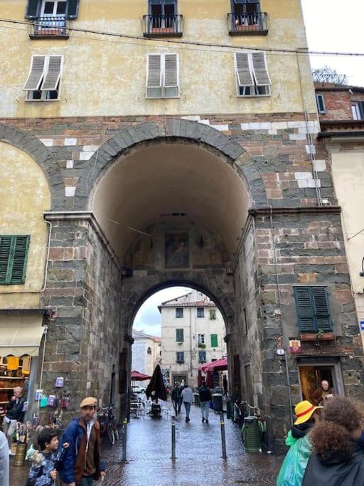 Dimora Leonardo. Centro Storico. Apartment Lucca Ngoại thất bức ảnh